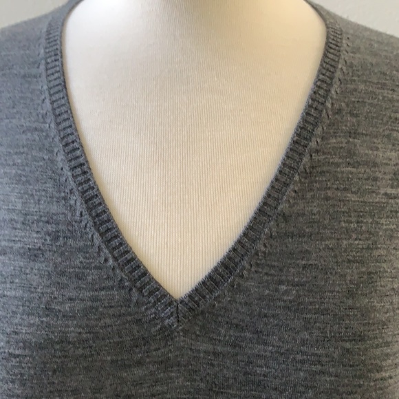Bogner grey v-neck sweater - Picture 3 of 7
